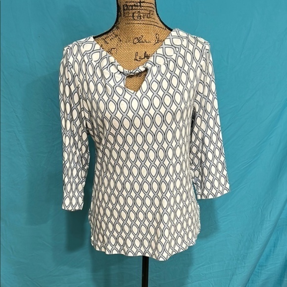 Chico's White and Gray Cut Out 3/4 Sleeve Blouse